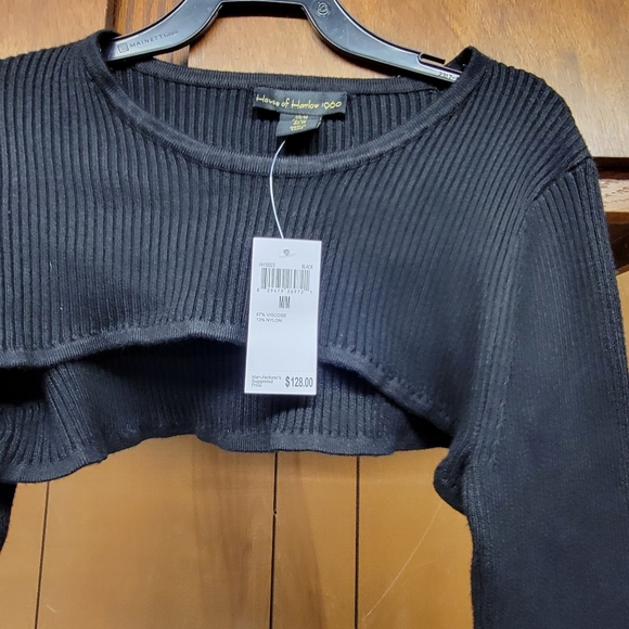 NWT House of Harlow 1960 Black‎ Cropped Sweater Top Medium - Picture 5 of 6